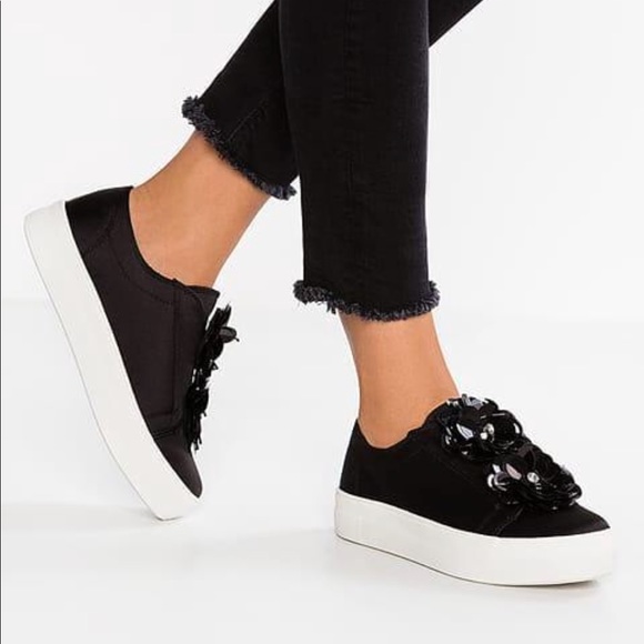 madden girl slip ons